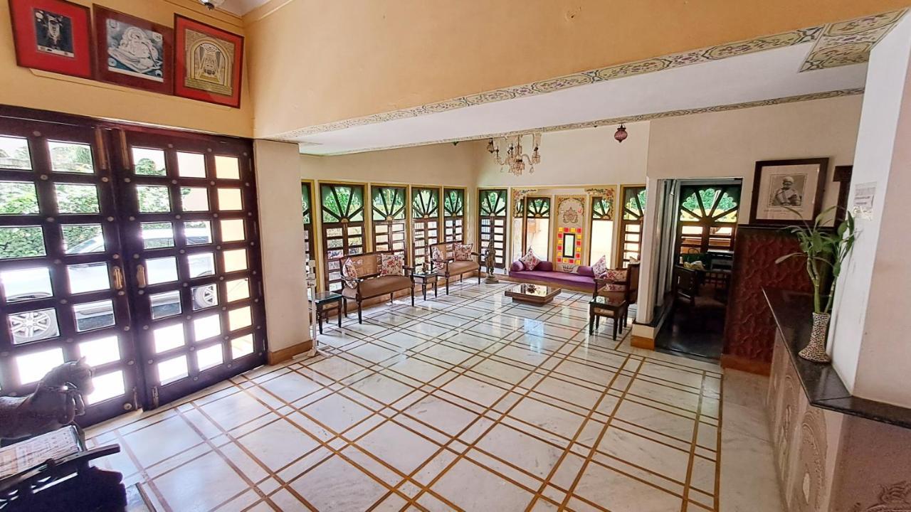 Hotel Mahendra Prakash Udajpur Exteriér fotografie
